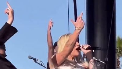 Kesha muda letra do hit “Tik Tok” para detonar polêmico ícone do Rap
