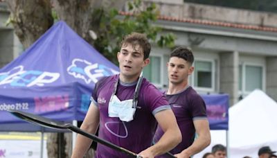 Los juniors riosellanos Rosco y Alonso (El Sella), con el equipo nacional de España al Campeonato de Europa de maratón