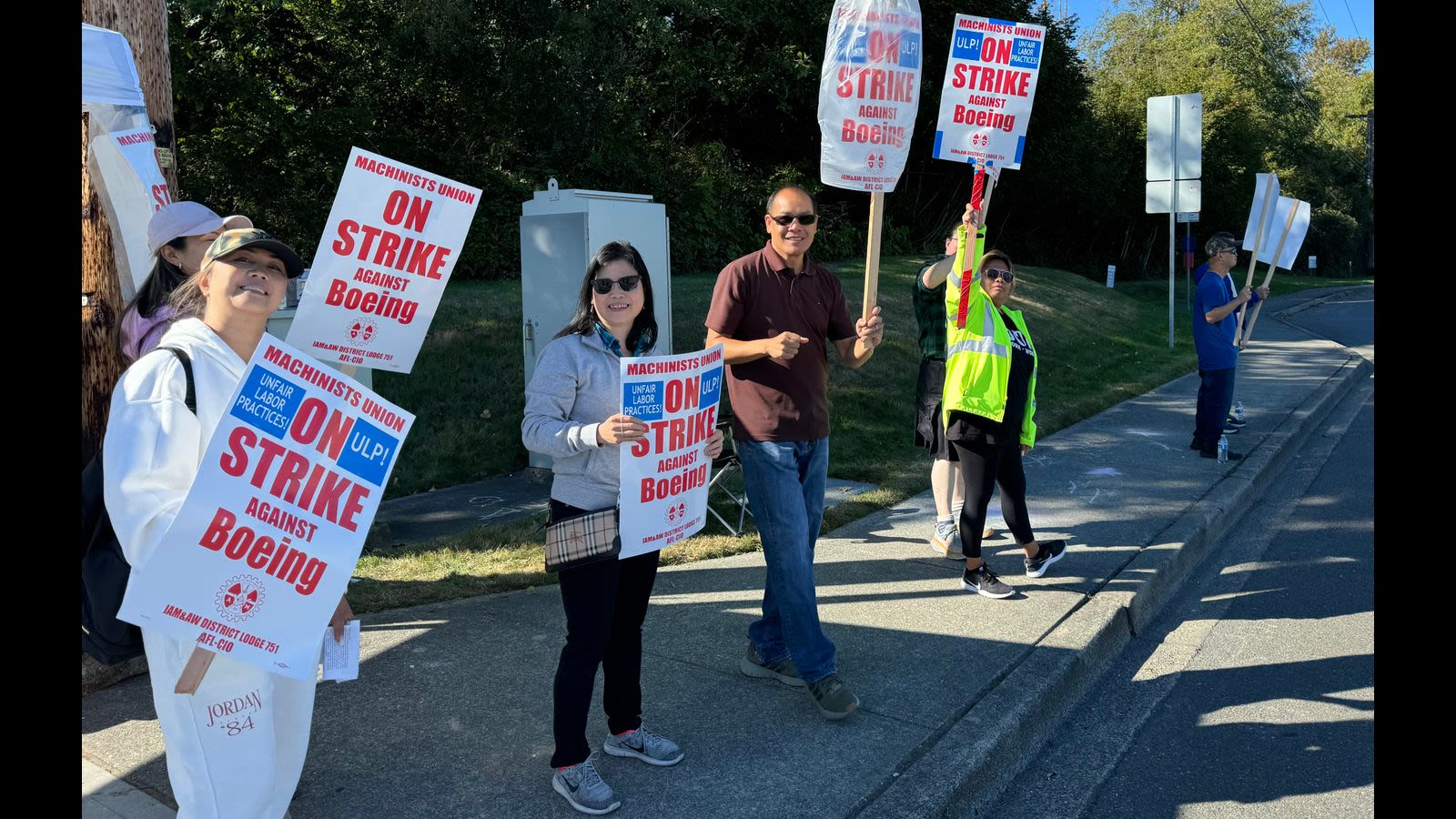 IAM leaders work with Boeing and federal mediator to shut down strike as official "talks" resume