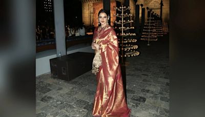 IIFA 2024: Rekha To Deliver 22-Minute Dance Performance With 150 Dancers