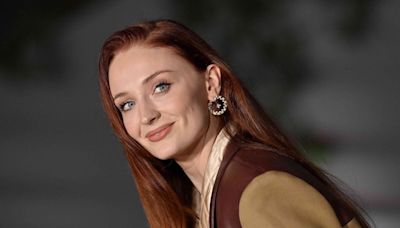 Sophie Turner Just Debuted a Bouncy New Lob