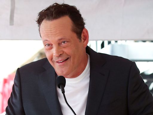 Vince Vaughn Shouts Out 'Beautiful Wife' Kyla and Their Kids During Touching Walk of Fame Speech