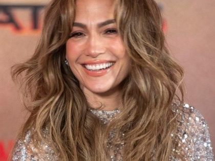 Jennifer Lopez se dice "aliviada" tras cancelar su gira: "Los amo mucho a todos"