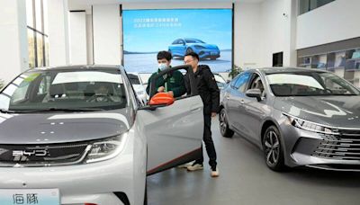 內需不振 中國鼓勵汽車、家電舊換新救經濟 - 自由財經