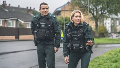 ‘Blue Lights’ transforma las heridas de Belfast en drama policial