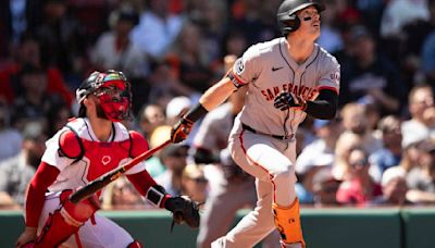 Giants' Yastrzemski homers at Fenway after visit from Hall of Fame grandfather; SF tops Boston 3-1