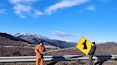 Ruta 40, entre Bariloche y El Bolsón: así instalaron señales que brindarán seguridad a viajeros de la Patagonia - Diario Río Negro