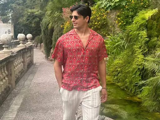 Sidharth Malhotra rocks summer look in new pics from his European vacation | - Times of India