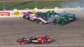 Agustín Canapino sufrió un fuerte accidente en la primera carrera de IndyCar en Iowa y tuvo que abandonar