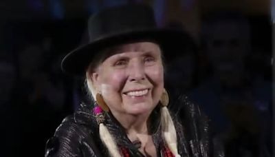 Joni Mitchell announces remastered album series, The Asylum Albums (1976-1980)