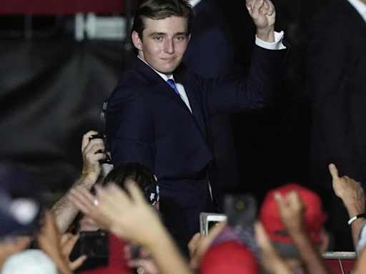 Barron Trump has father's grin: Body language expert on his first rally appearance - Times of India