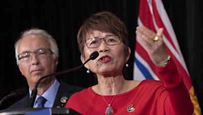 B.C. Election 2024: Battle between Conservatives and NDP narrows as Teresa Wat defects from B.C. United