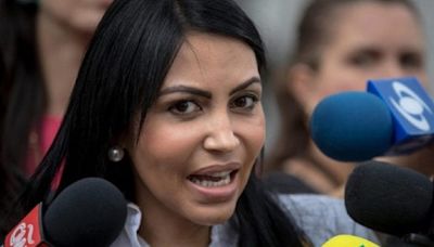 Delsa Solórzano denuncia persecución y dificultades para hospedarse en Bolívar