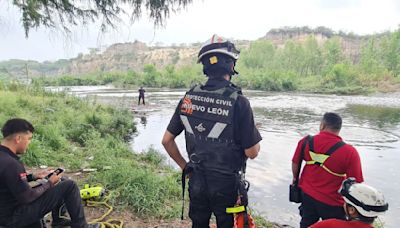 Rescatan cuerpo de hombre en río Santa Catarina