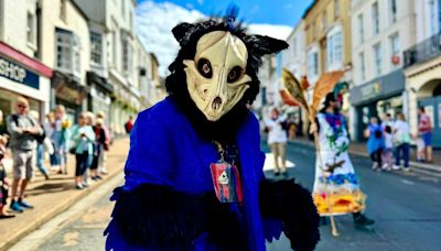 Island carnival Mardi Gras event brings flash flood of colour to Ryde PHOTOS