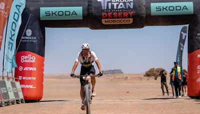 Luis León Sánchez se corona campeón en la Titan Desert Marruecos