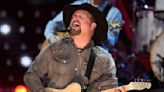Couple Surprises Uber Driver With Garth Brooks Concert Ticket