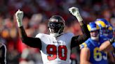 Dolphins contratan al veterano Jason Pierre-Paul y mandan a Phillips a lista de lesionados