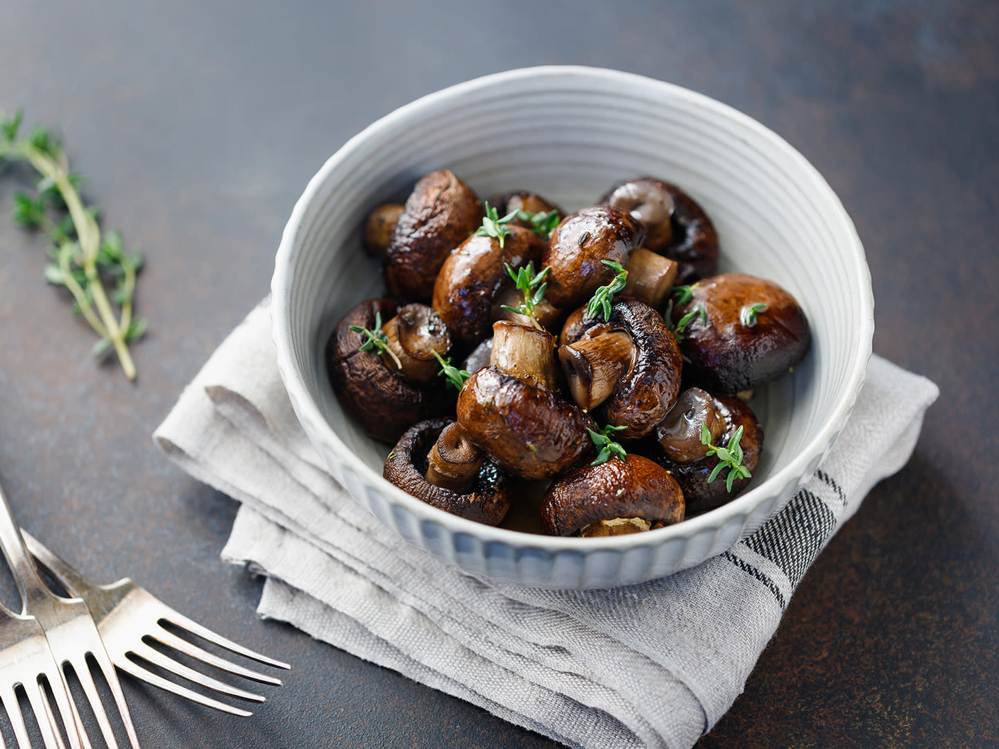 The Pioneer Woman's Garlicky Grilled Mushrooms Are the Steak Night Side Your Menu Has Been Missing