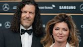 Fans Call Shania Twain, Rarely-Seen Husband 'Couple Goals' in New Video