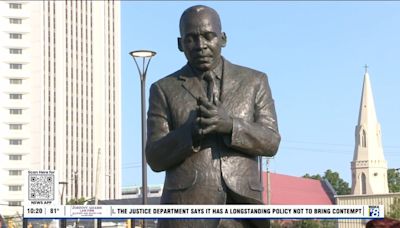 Statue of Dr. Martin Luther King, Jr. unveiled in downtown Montgomery - WAKA 8