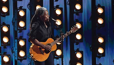 Lawmakers call for Tracy Chapman’s nomination for induction into Rock & Roll Hall of Fame