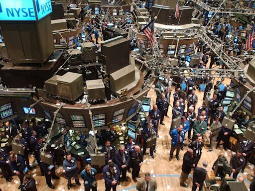 Wall Street abre en terreno mixto, pendiente de los resultados de Alphabet y Tesla