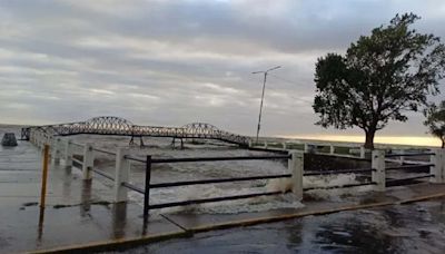 Advierten por fuertes vientos y crecida en las zonas del Río de la Plata - Diario Hoy En la noticia