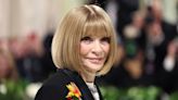 What Anna Wintour’s Assistants Really Do During the Met Gala Red Carpet