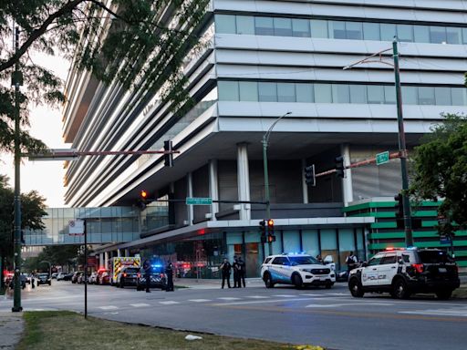 3 men wounded in shooting near University of Chicago Medical Center