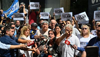 Argentine: après 128 jours de mobilisation, l'agence de presse Télam rouvre amputée de la moitié de ses effectifs