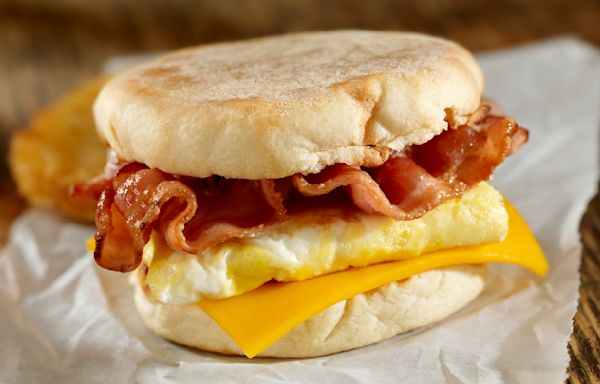 7 Breakfast Foods You Should Never Order From Fast Food Chains & What To Order Instead