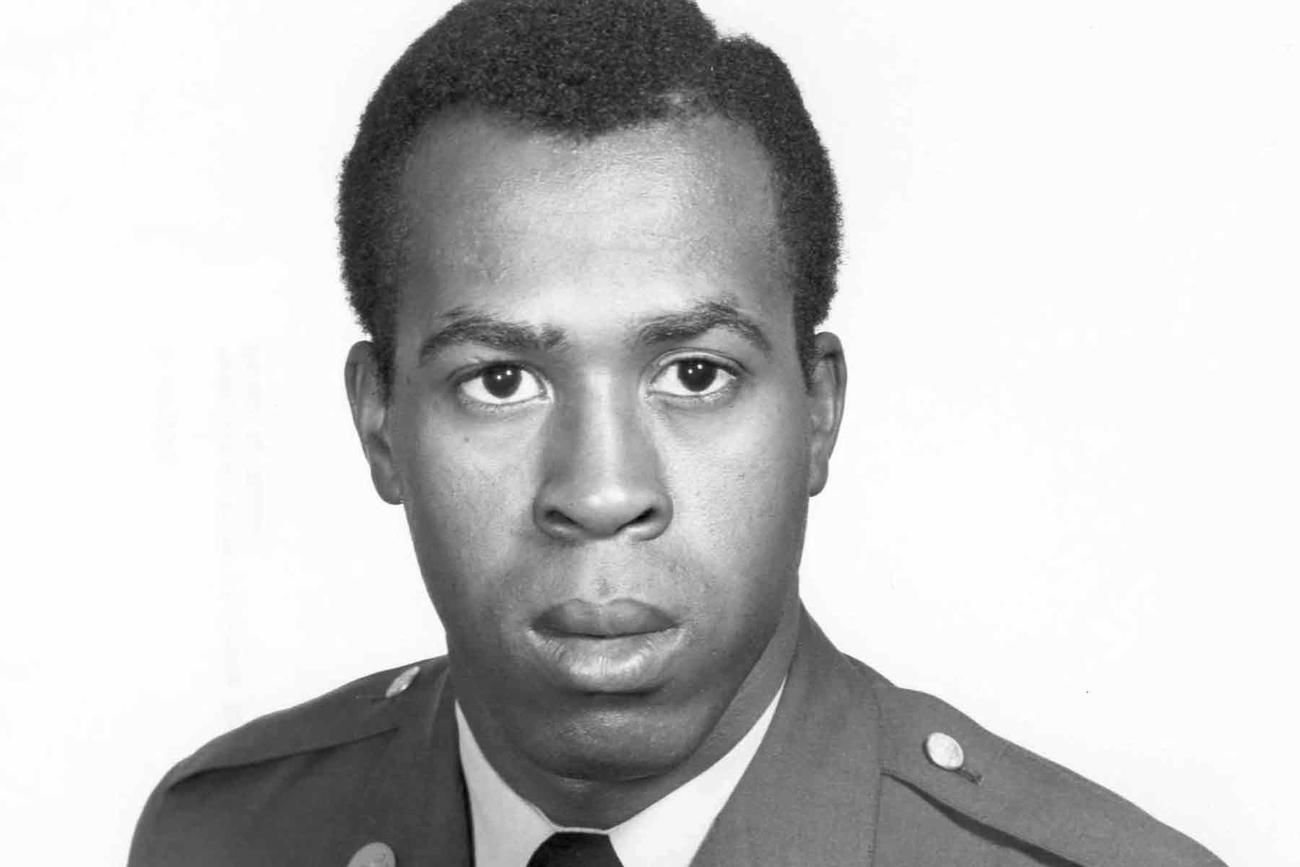 Clarence Sasser, Vietnam Medic Awarded Medal of Honor for Treating Troops Under Fire, Dies at 76