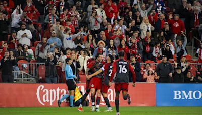 De la mano de Bernardeschi, Toronto FC venció en casa al FC Dallas