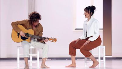 El conmovedor dueto de Raoul Vázquez con Andrea Guasch como Guitarricadelafuente y Natalia Lacunza