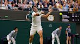 Alcaraz supera a Chardy y pasa a segunda ronda en Wimbledon