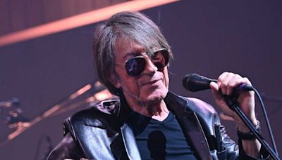 Jacques Dutronc révèle pourquoi son fils Thomas lui a longtemps caché qu’il chantait