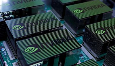 Nvidia gets vertigo, dollar builds steam