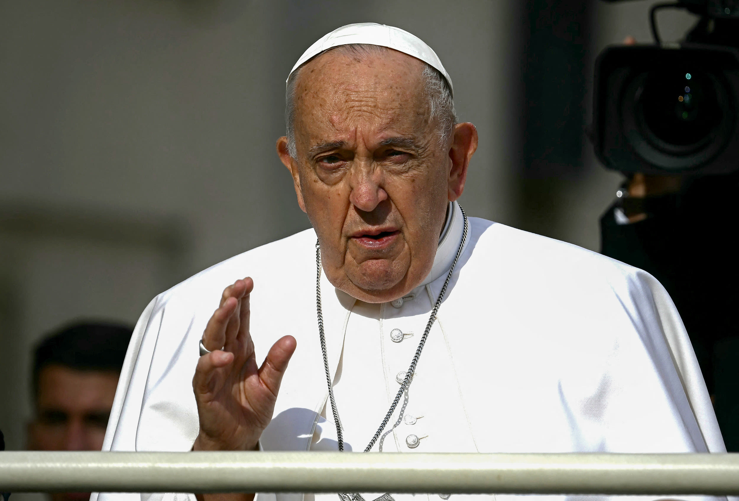 Nuns denounce Pope Francis, break from Catholic Church