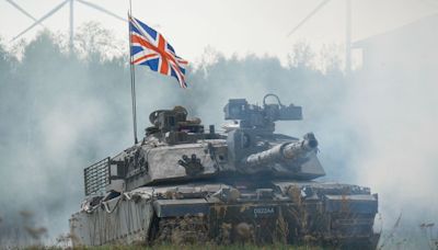 Putin would obliterate UK tank fleet in two weeks of war, warns ex-army officer