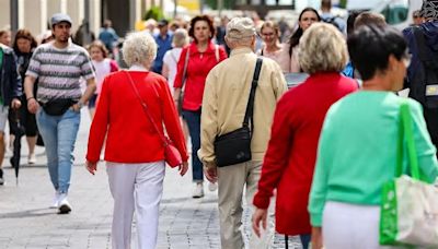 Ost-West-Rentengefälle Linke bemängelt höhere Steuer von Ost-Renten vor 2023