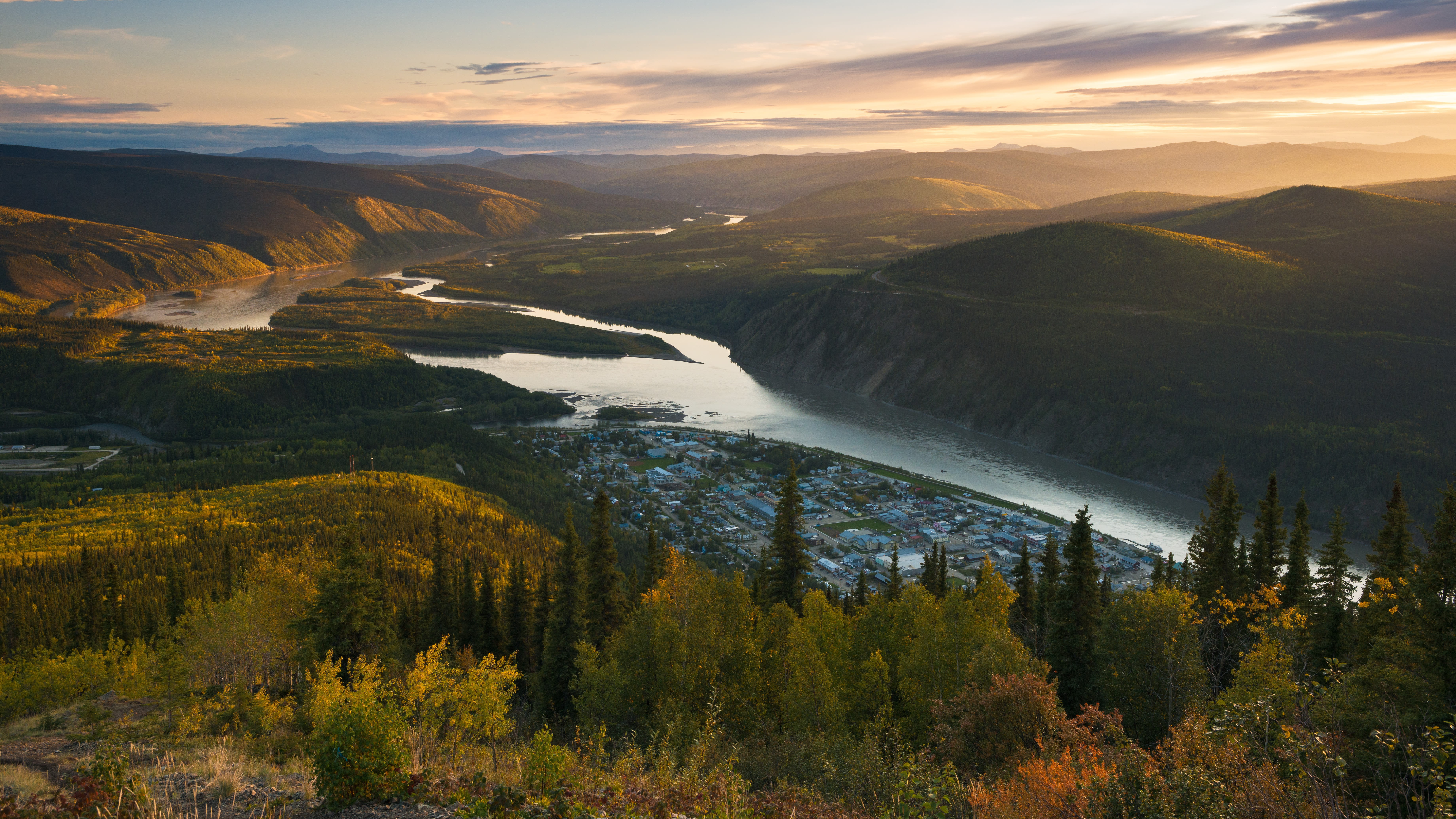 Ross Edgley sets stunning new non-stop river-swimming record: 510km and 62 hours along the Yukon