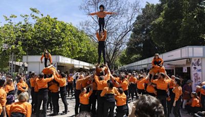 Estrellas de la tele y de la literatura infantil compiten por el público