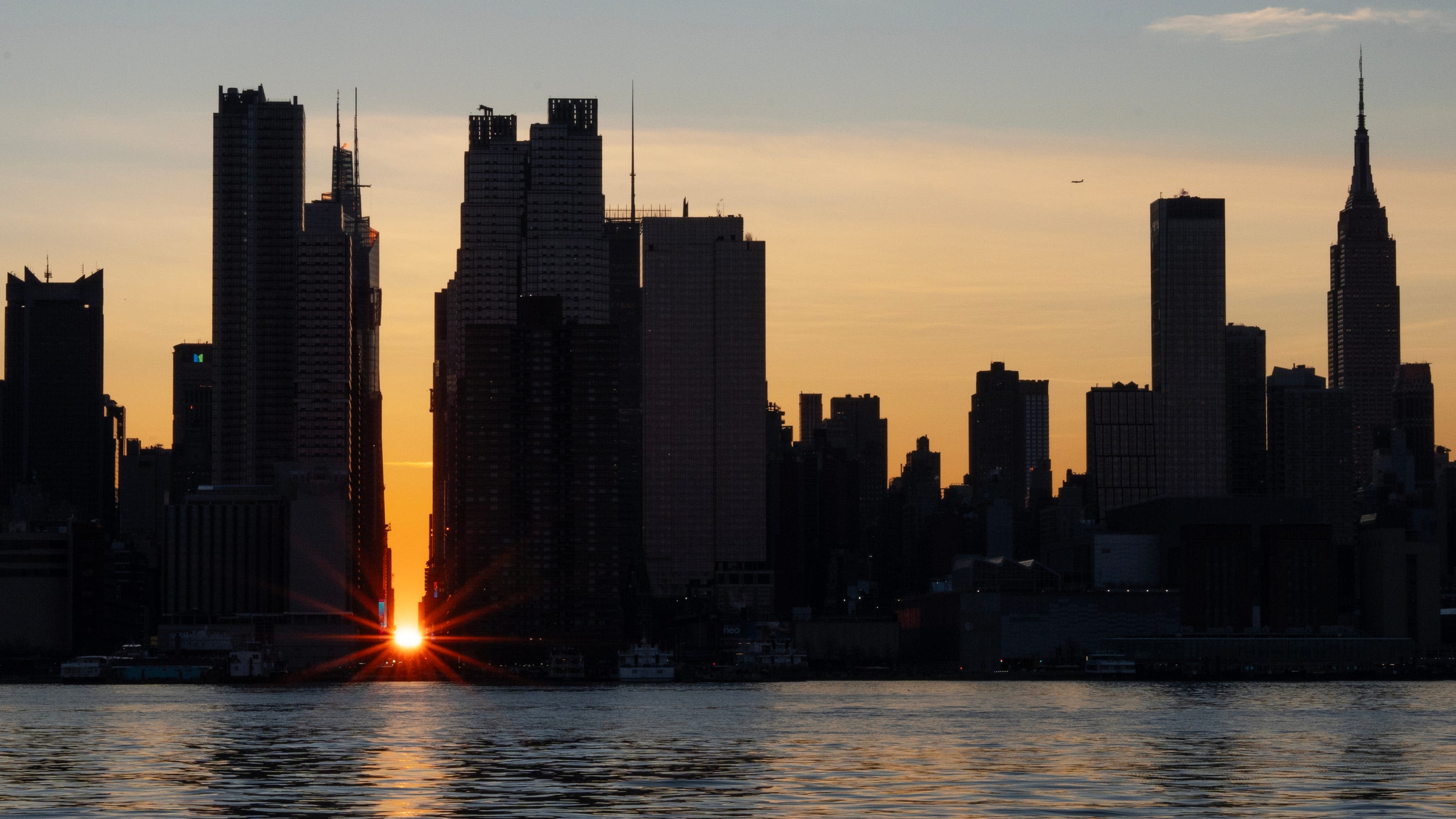 Last Manhattanhenge of the year will be tonight. How and when to see it
