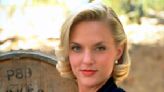 The actor who played Meredith Blake in 'The Parent Trap' is here for all your viral takes