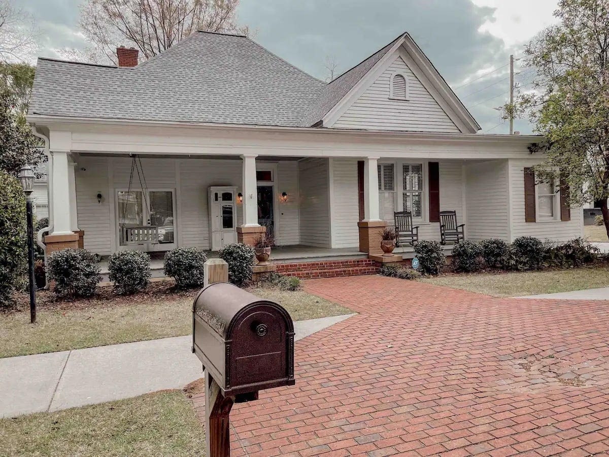 Airbnb allows fans of 'The Vampire Diaries' to experience life in Mystic Falls