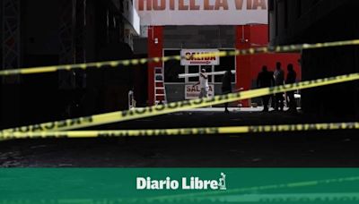 Cuatro muertos y un menor herido durante incendio en hotel de Santo Domingo Este