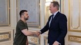 Zelenskiy Meets Cameron, Urges UK to Deliver Weapons Soon