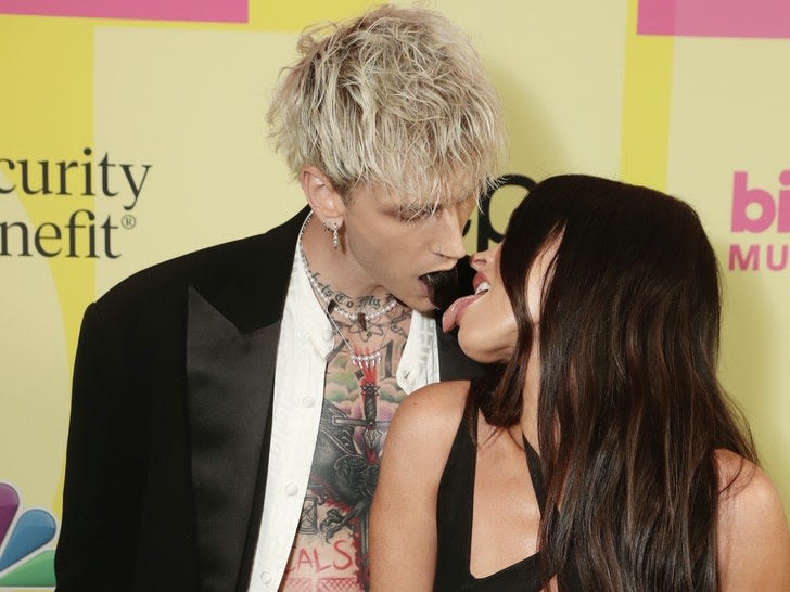 Megan Fox & Machine Gun Kelly Look Loved Up, Slow Dance at Stagecoach