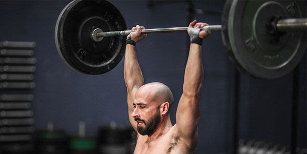 This 30-Minute Barbell Push/Pull Session Is the Ultimate Upper-Body Workout for Building Size